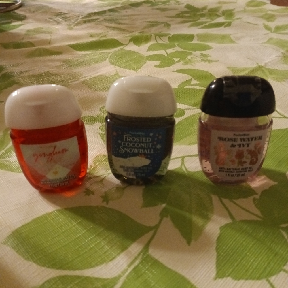 Bath and body hand gel